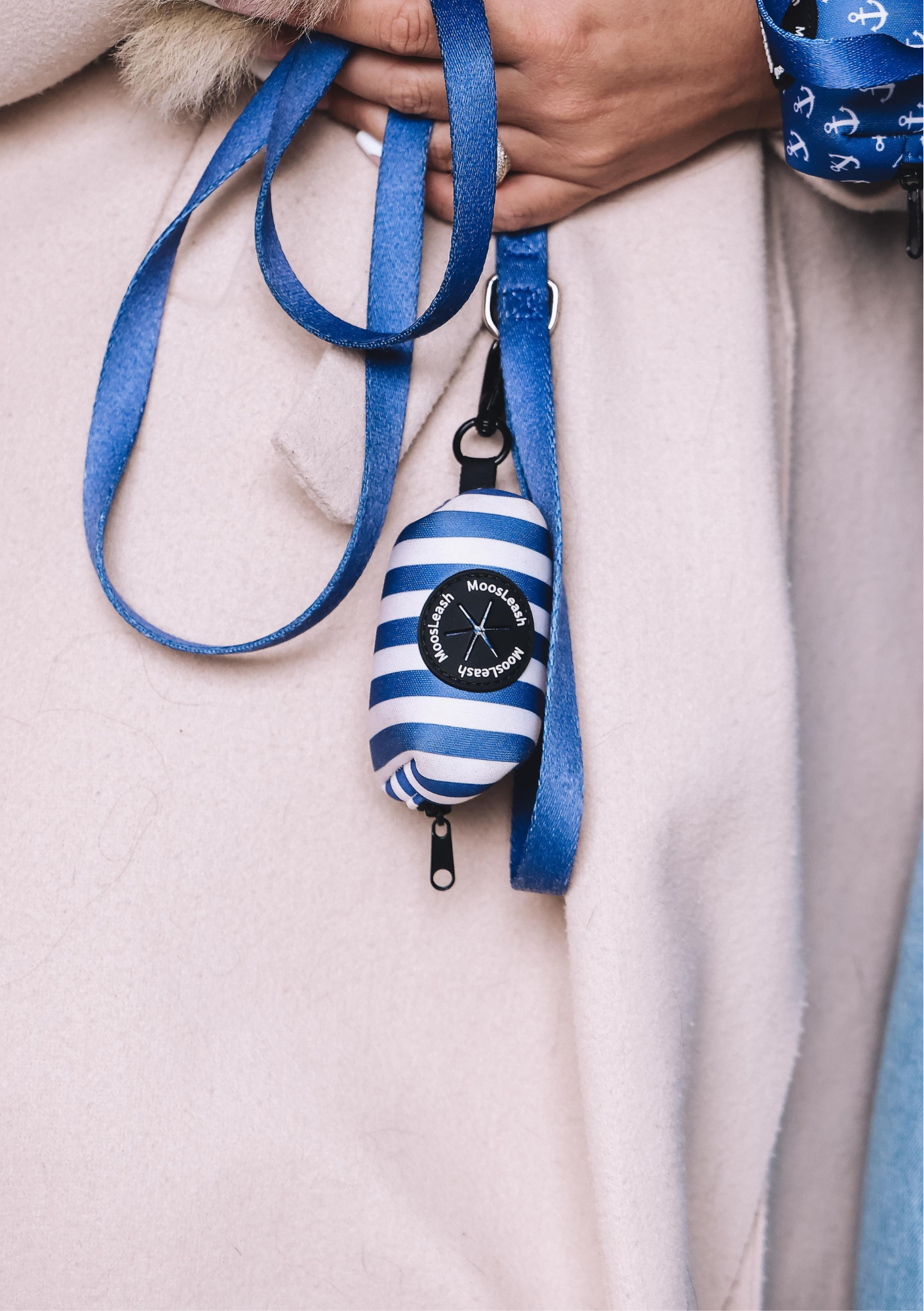 Poepzakjeshouder | Blue Stripe