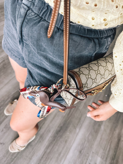 Bagcharm Teckel met Panter Sjaaltje